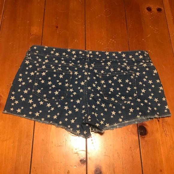 No Boundaries denim jean blue shorts with white stars size 17 - Picture 8 of 8